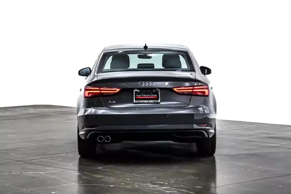 
								2018 AUDI A3 PREMIUM PLUS SEDAN 4D full									