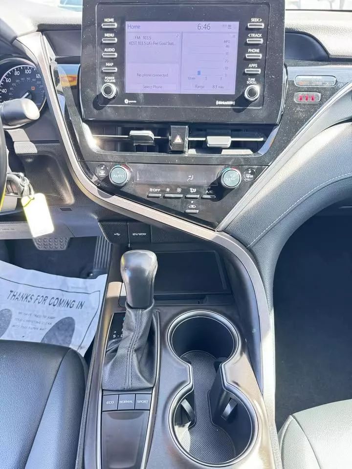 
								2022 TOYOTA CAMRY SE SEDAN 4D full									