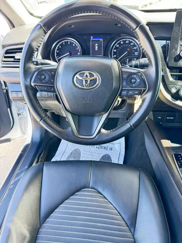 
								2022 TOYOTA CAMRY SE SEDAN 4D full									