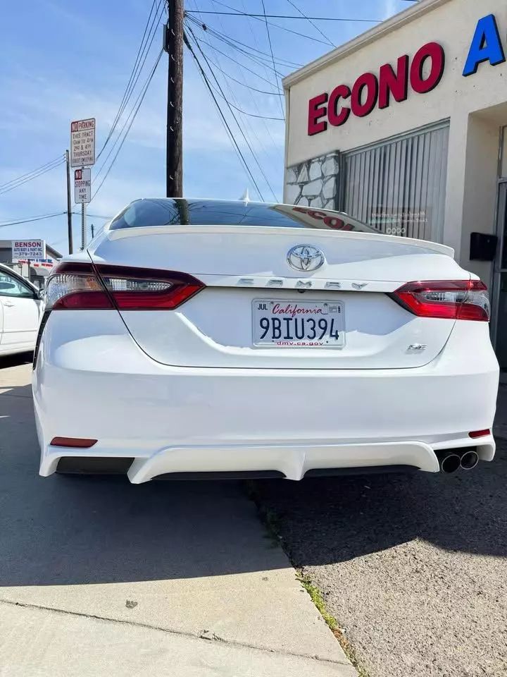 
								2022 TOYOTA CAMRY SE SEDAN 4D full									
