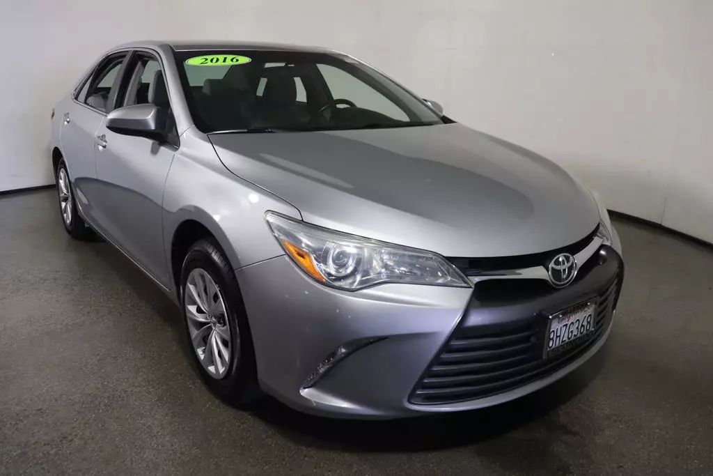 
								2016 TOYOTA CAMRY LE SEDAN 4D full									