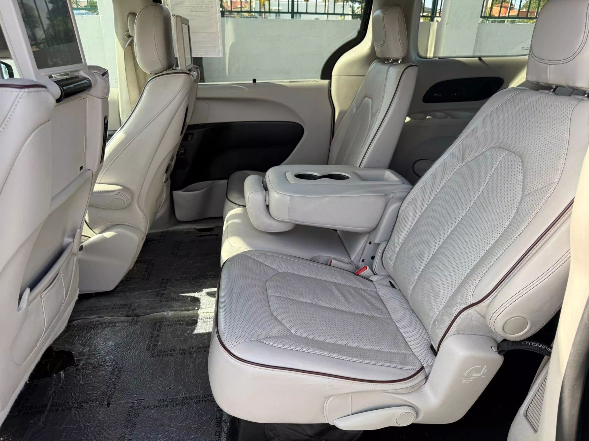
								2017 CHRYSLER PACIFICA LIMITED MINIVAN 4D full									