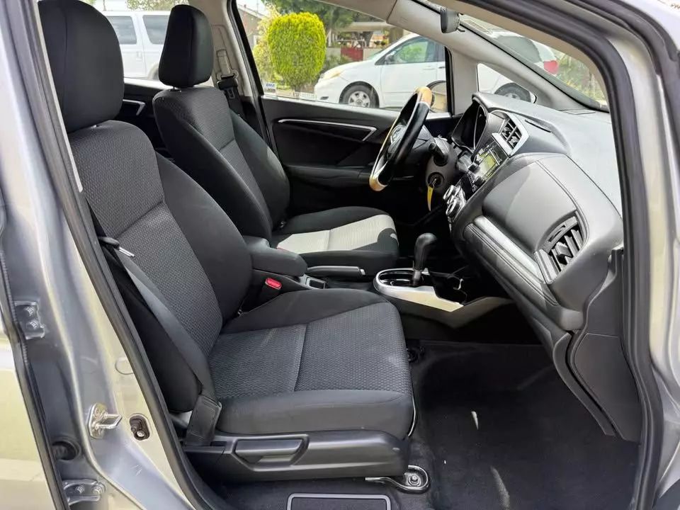 
								2019 HONDA FIT LX HATCHBACK 4D full									