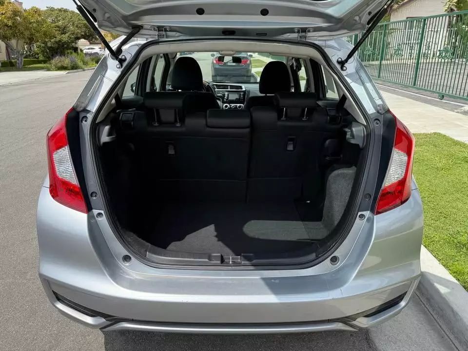 
								2019 HONDA FIT LX HATCHBACK 4D full									