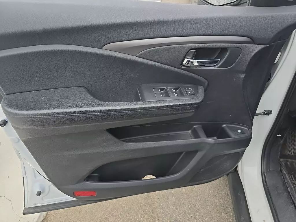 
								2020 HONDA PILOT EX SPORT UTILITY 4D full									