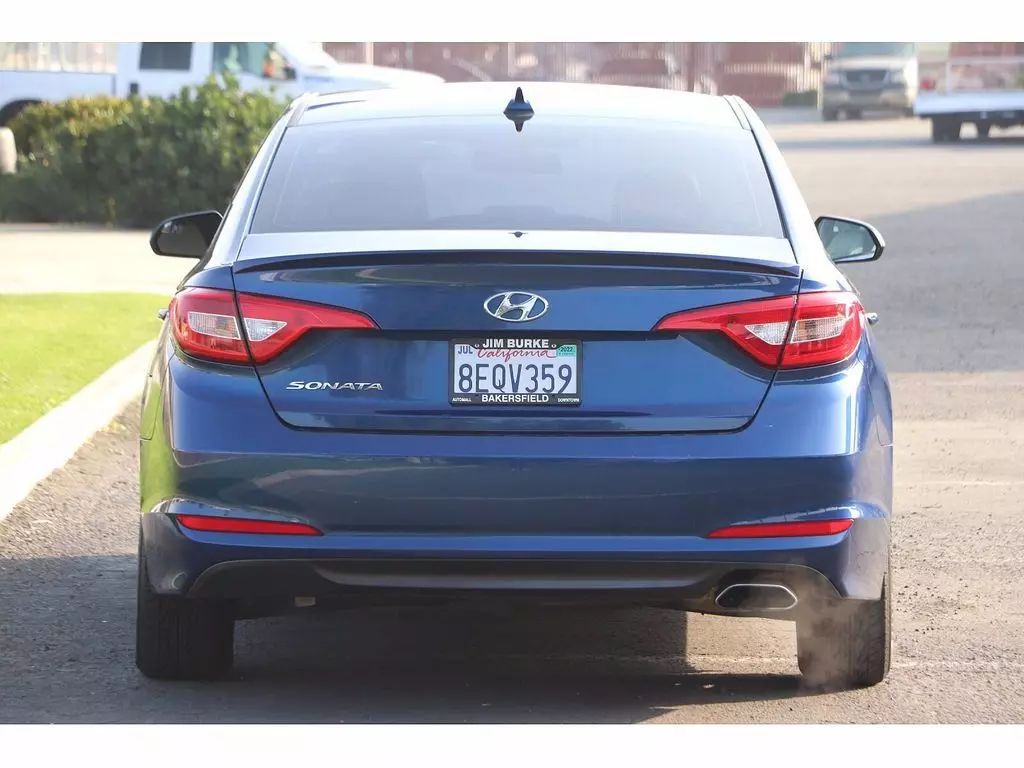 
								2017 HYUNDAI SONATA SEDAN 4D full									