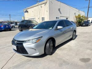2017 TOYOTA CAMRY SE SEDAN 4D