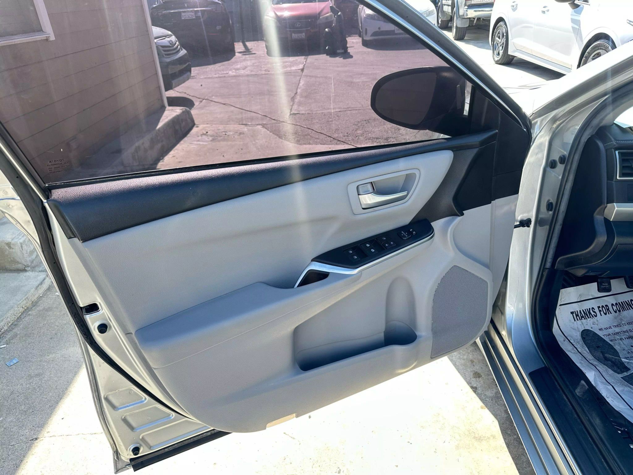 
								2017 TOYOTA CAMRY SE SEDAN 4D full									