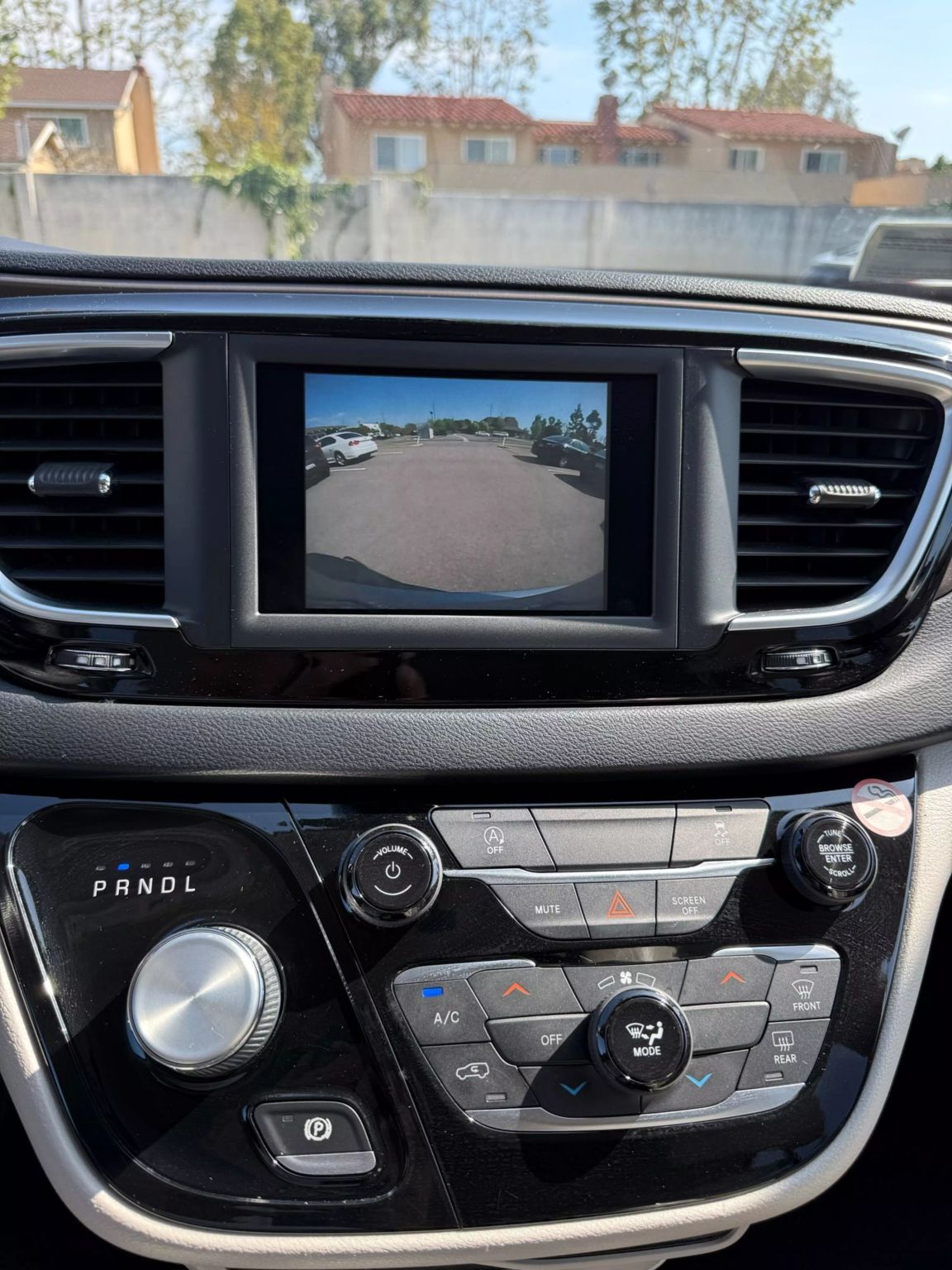 
								2021 CHRYSLER VOYAGER LXI MINIVAN 4D full									