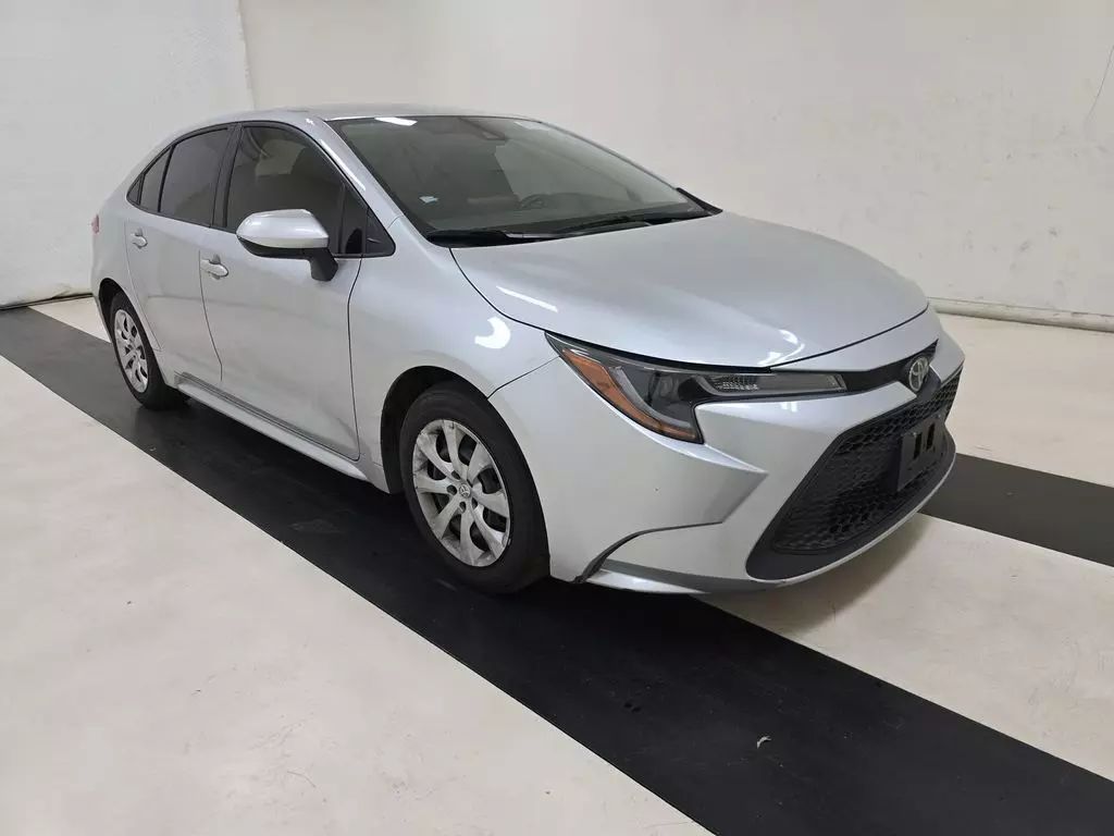 
								2022 TOYOTA COROLLA LE SEDAN 4D full									