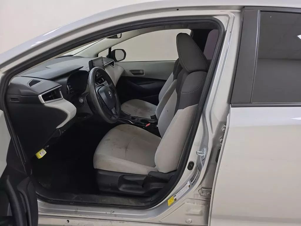 
								2022 TOYOTA COROLLA LE SEDAN 4D full									