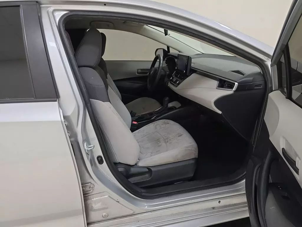 
								2022 TOYOTA COROLLA LE SEDAN 4D full									