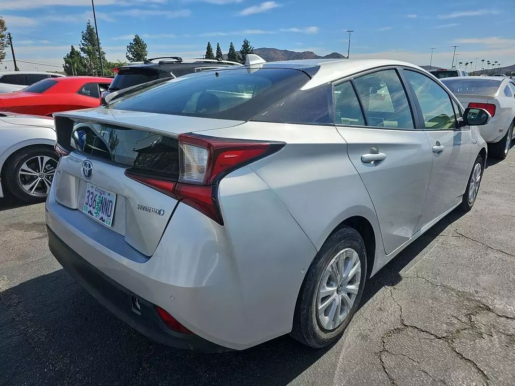 
								2022 TOYOTA PRIUS LE HATCHBACK 4D full									