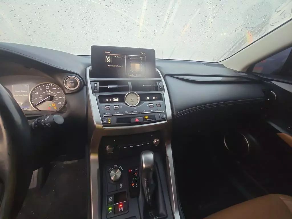 
								2020 LEXUS NX 300 LUXURY SPORT UTILITY 4D full									