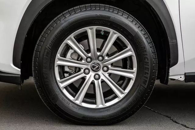 
								2020 LEXUS NX 300 LUXURY SPORT UTILITY 4D full									