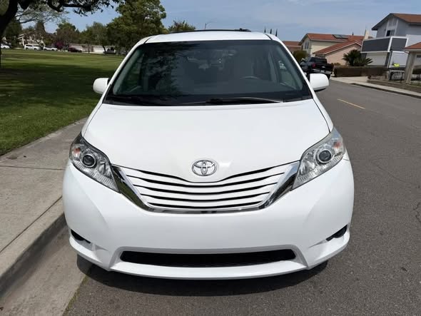 2017 Toyota Sienna